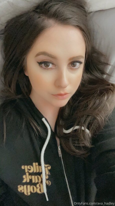 ava hadley perfect model picture