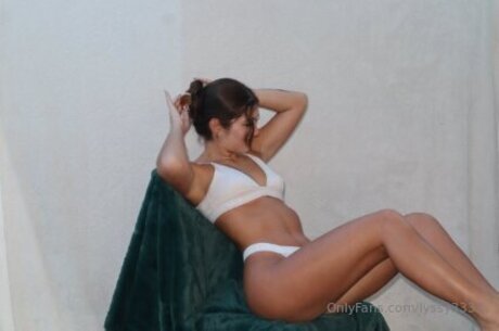 Lyssy3333 free actress pic