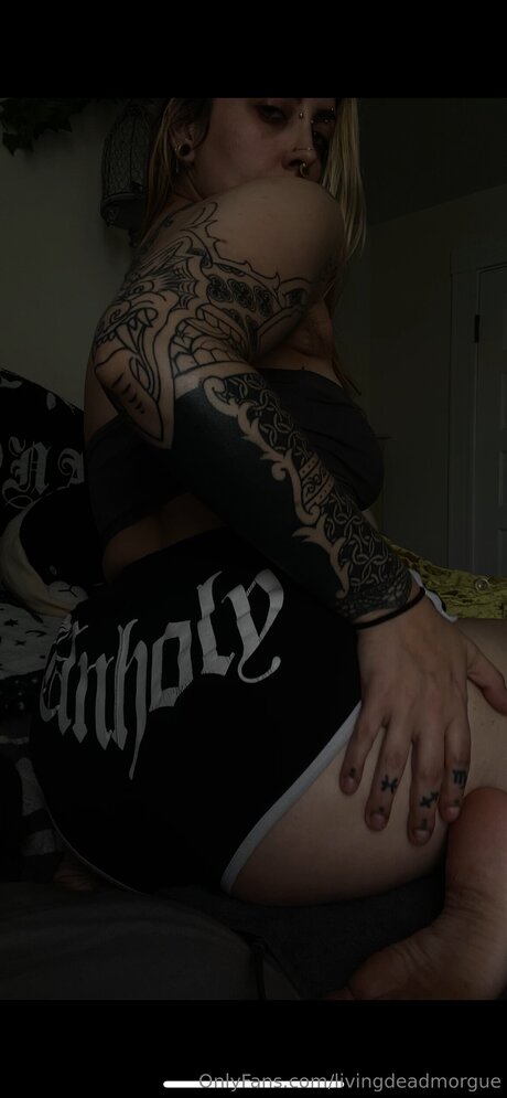 Livingdeadmorgue nice pornstar archive