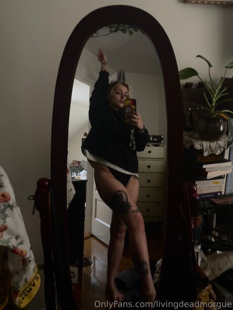 Livingdeadmorgue pornstar beautiful gallery