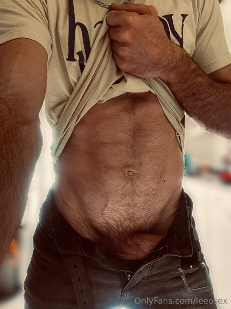 Leeosex nudes star pics