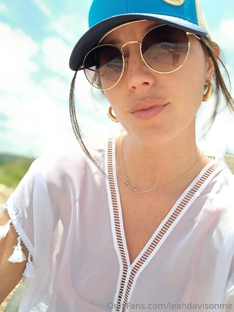 Leahdavisonme xxx actress images