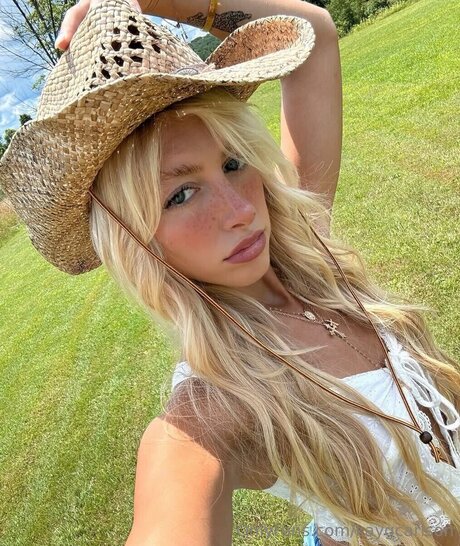 Kaygcarlson pornstar free image