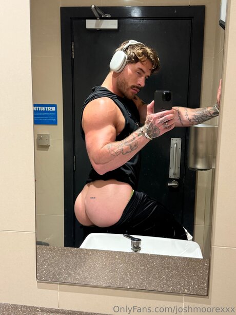 Joshmoorexxx model top image