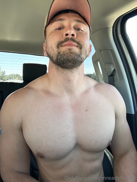 Imreadyfreddy model adult image