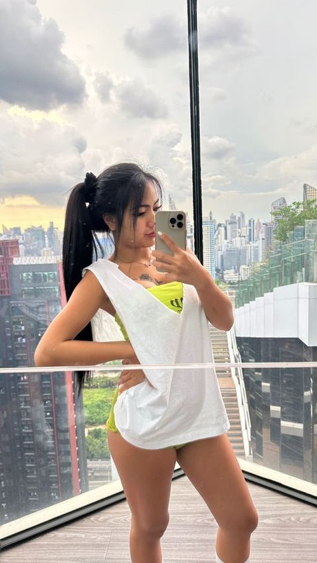 Praew Phatcharin hd star archive