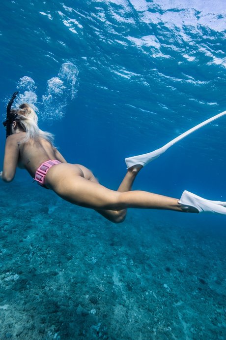 Beachbaby69 sex model pictures