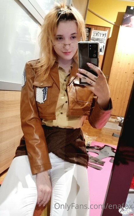 Enafox free actress pics