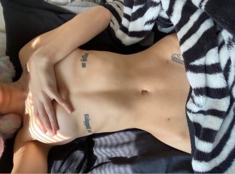 Sxpientia star nudes pic