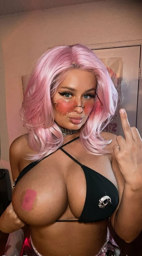 Sydney Fuller Marr naked pornstar gallery