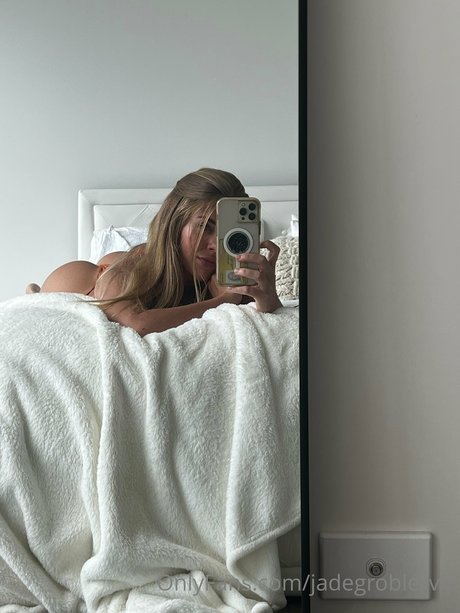 Jade Grobler model perfect pictures