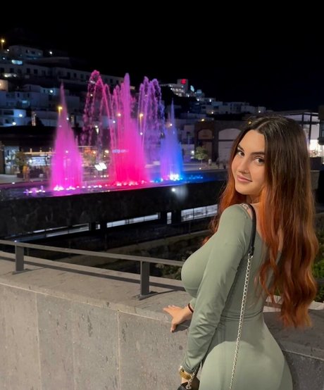 Eva Batista star img