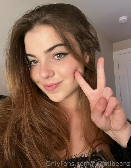 naomibeanz pretty model gallery