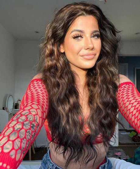 Megann22 erotic actress galleries