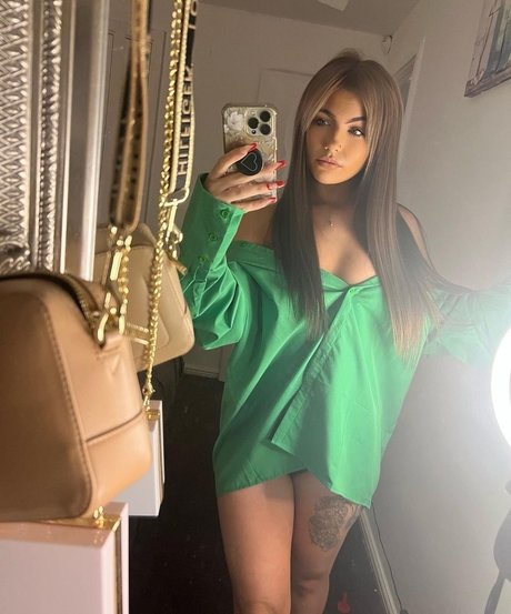 Megann22 pornstar pretty galleries