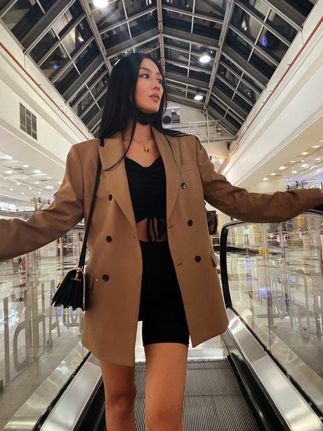 Yoona Lee top pornstar image