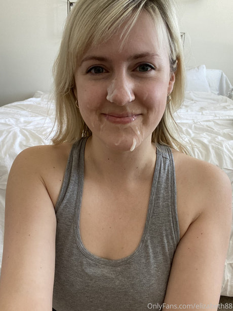 Liz XO_ nude pornstar galleries