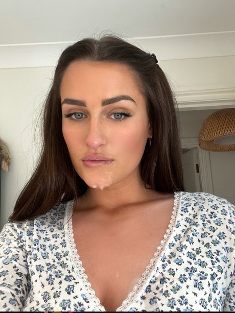 Lottie m xxx model img