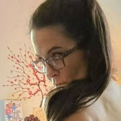 GiannaJ model pictures