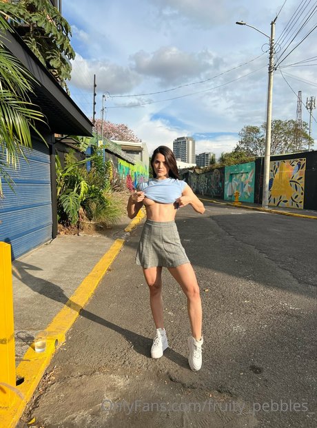 Fruity Pebbles star sexy photos