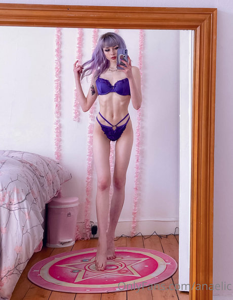 Anaelic nude model image