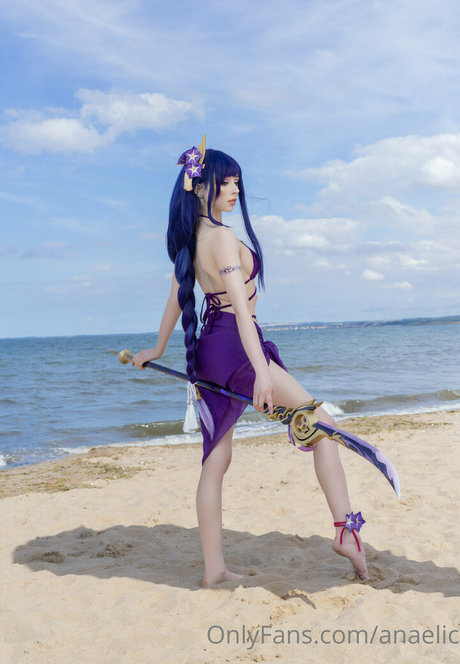 Anaelic nude actress pic