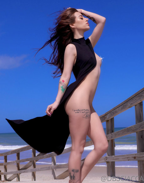 Dani Sciacca hd model photos