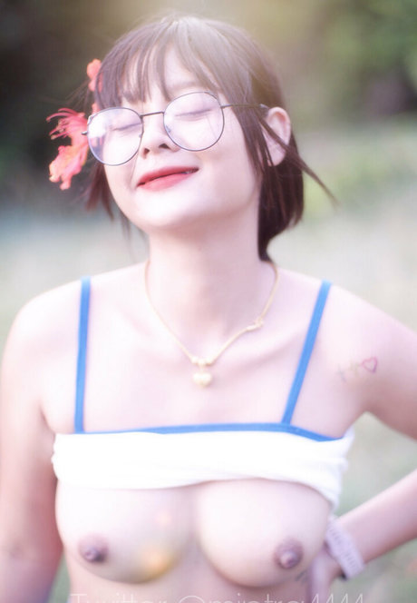 mintra4444 adult star galleries