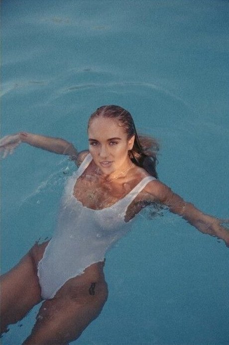 Niykee Heaton model galleries