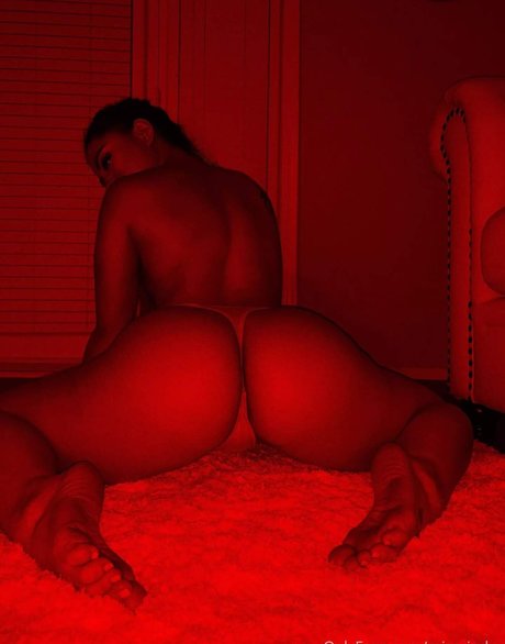 misscindyy model perfect img