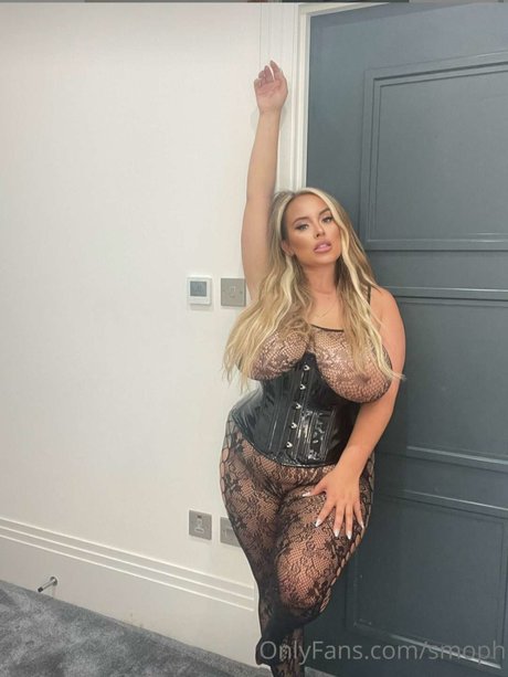 Smoph nude actress archive