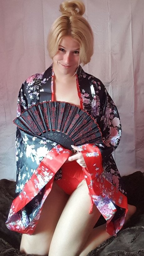 cloverarley star nudes pic