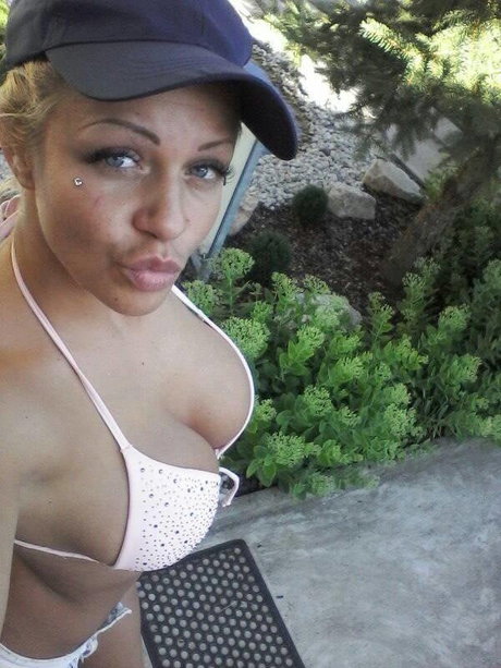 pekarvivi pornstar erotic galleries