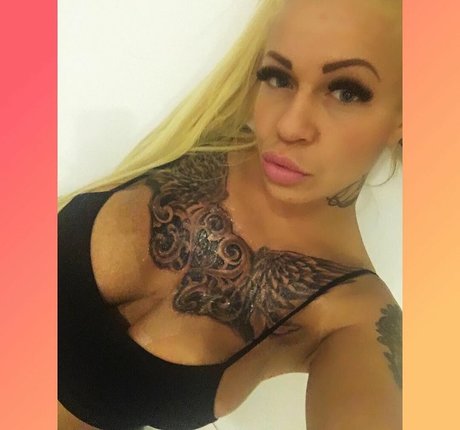 pekarvivi perfect actress img