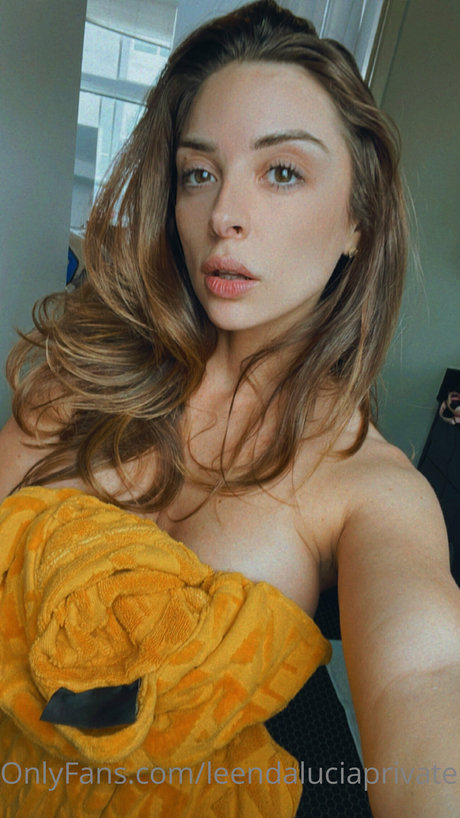 Leenda Lucia top actress photos