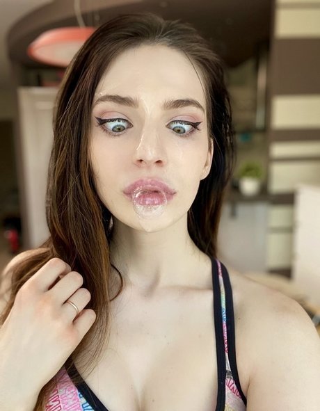 Reislin naked pornstar photo