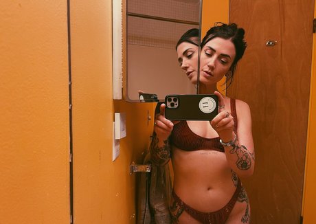 grouponboobjob_ sexy star image