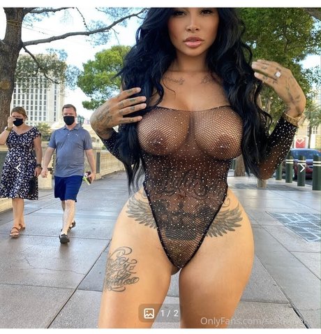 Brittanya Razavi pornstar beautiful img