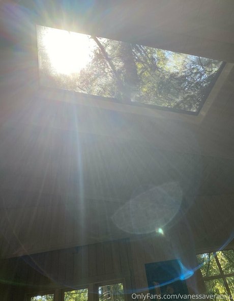 Vanessa Veracruz model perfect photos