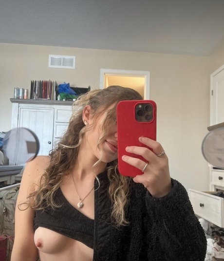 Madi Anger pornstar erotic galleries