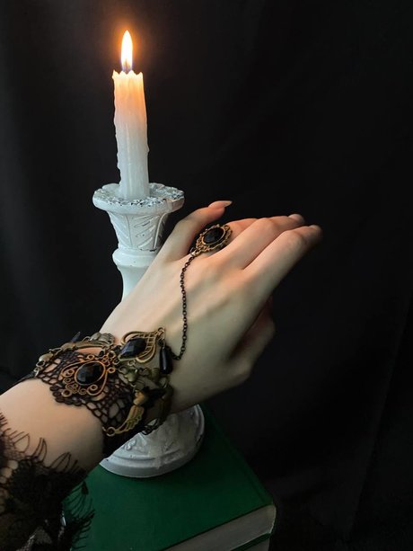 Allotropp model beautiful galleries