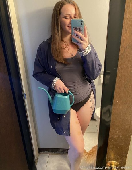 Violet Quinn model perfect photos