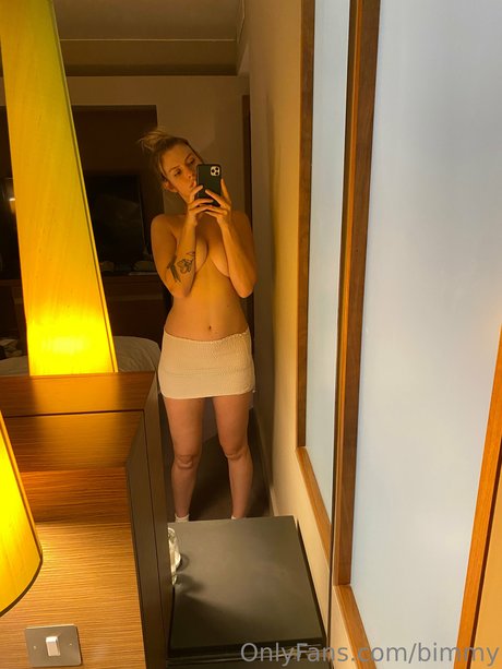 mature wife onlyfans sexy images