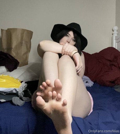 secretary onlyfans sexy picture