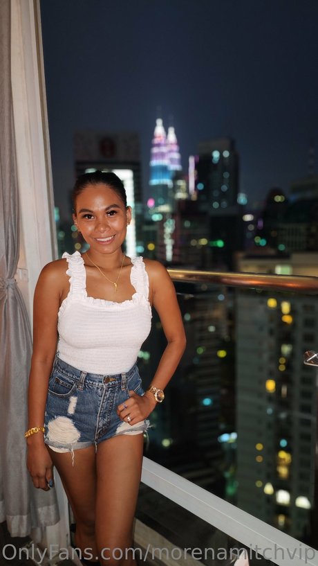 Morena Mitch nude actress photo