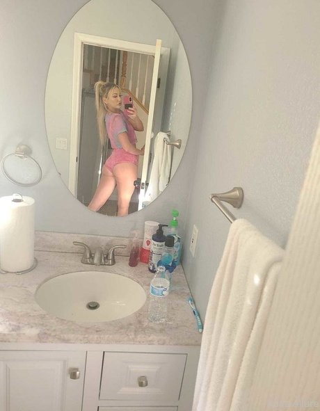 Adira Allure model perfect pictures