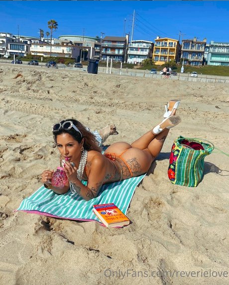 Reverie love art actress photo