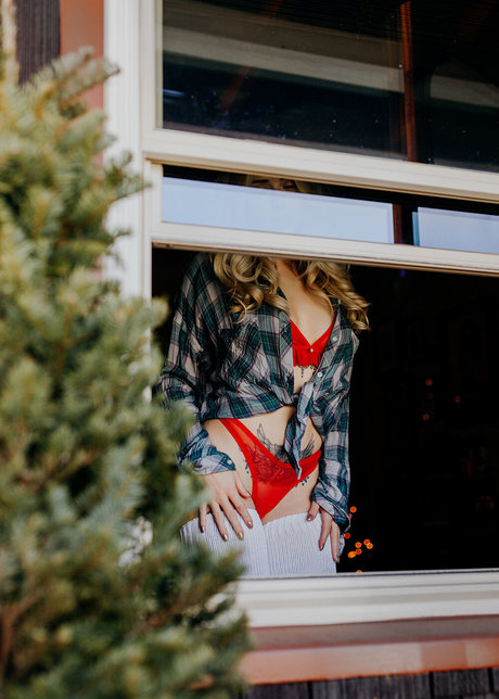 Alysha Nett porn model picture