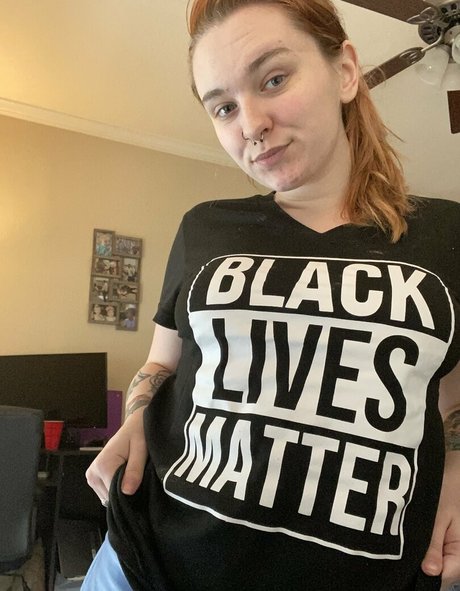 Check DMs Profile pic