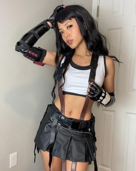 Chandradez beautiful model image